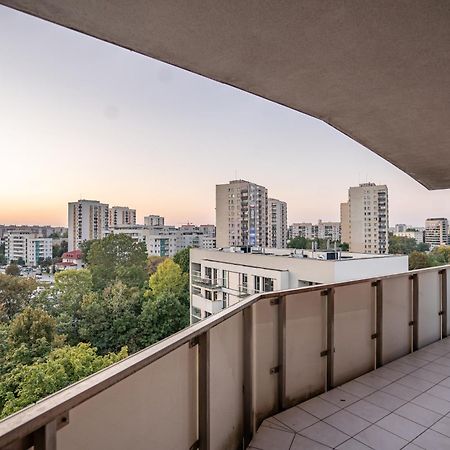 Waw Pokoje Manhattan Warschau Buitenkant foto